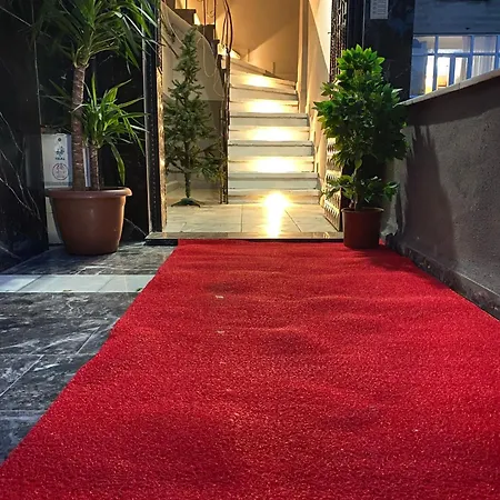 Forest Kral Hostel *